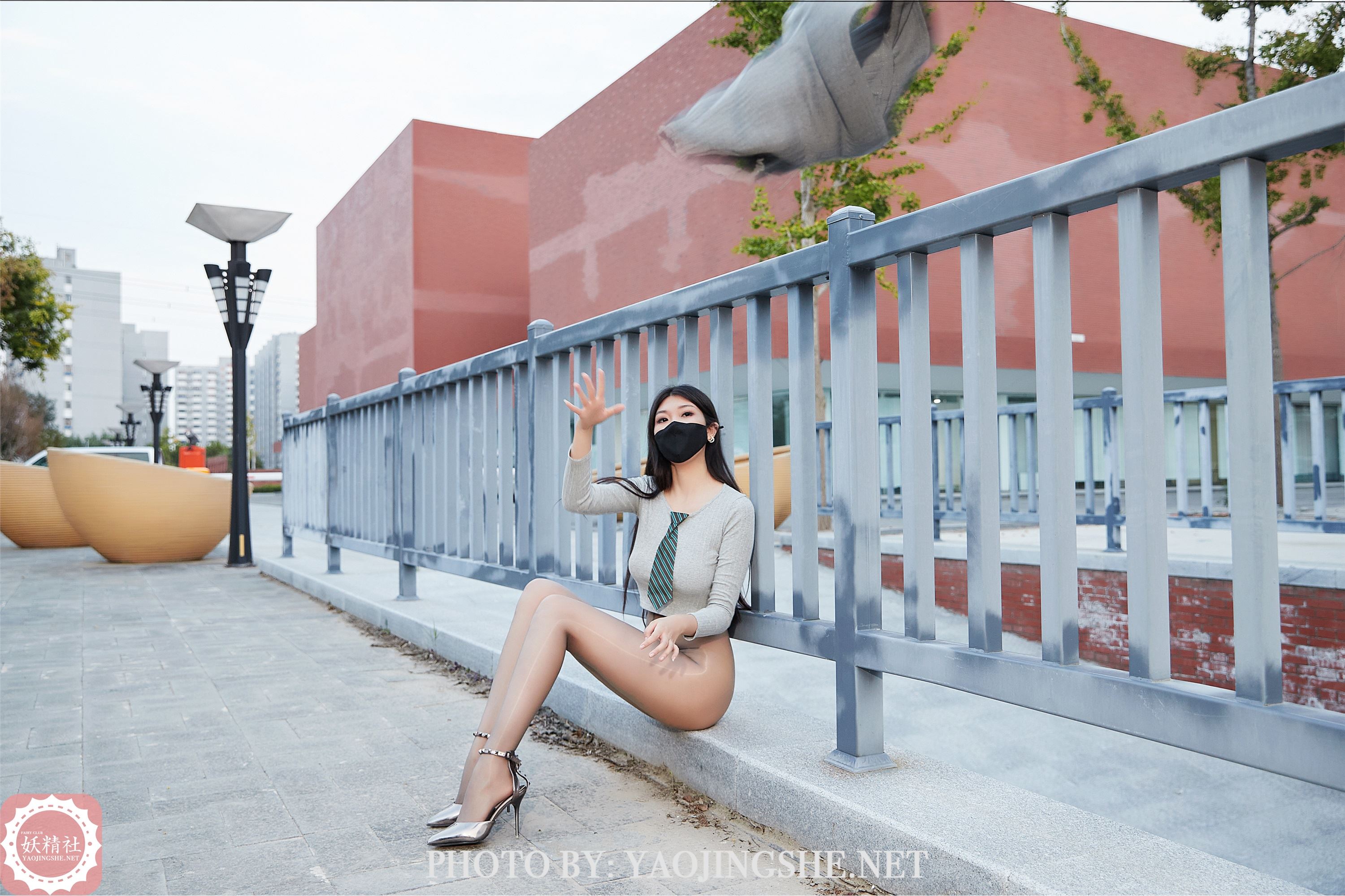 YAOJINGSHE 妖精社 T2044《苏伟-下班路上》